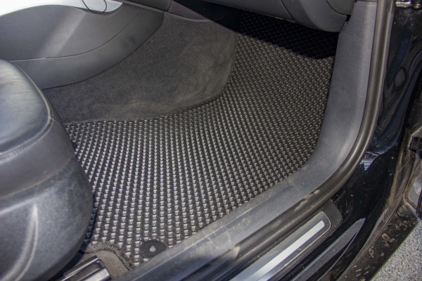 Фото - EVA килимки в салон авто EVAtech для A4 (B8) Audi 2008-2011 4 покоління Combi EU (AU32958CB5TL4SGB)