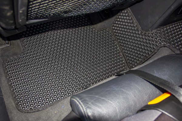 Фото - EVA килимки в салон авто EVAtech для A4 (B8) Audi 2008-2011 4 покоління Combi EU (AU32958CB5TL4RBB)