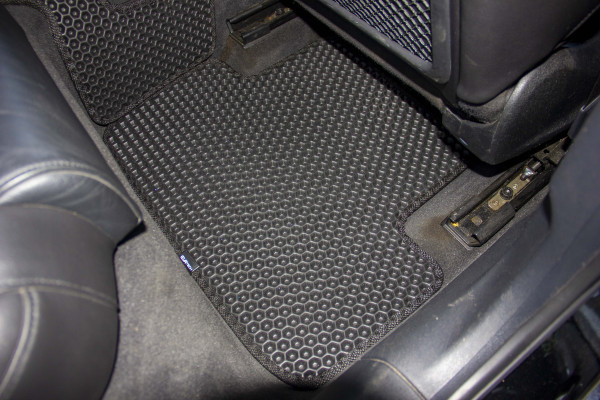 Фото - EVA килимки в салон авто EVAtech для A4 (B8) Audi 2008-2011 4 покоління Combi EU (AU32958CB5TL4RBB)