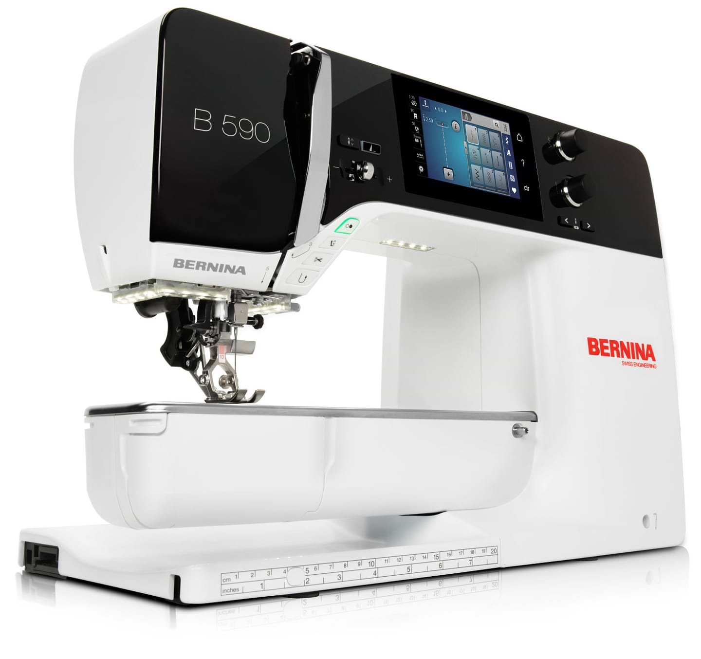 Швейно-вышивальная машина Bernina 590