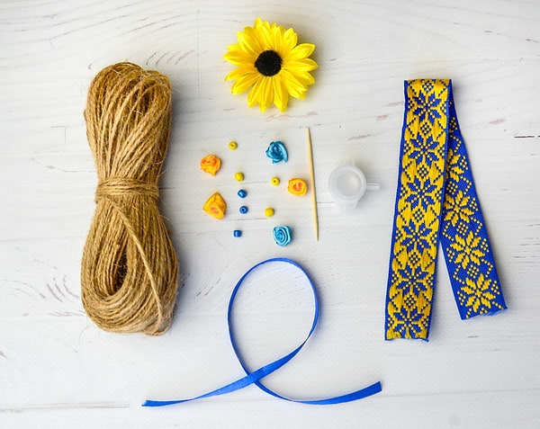 Фото - Набор для изготовления декора Умняшка Кукла-мотанка Солнечная (НС-007)