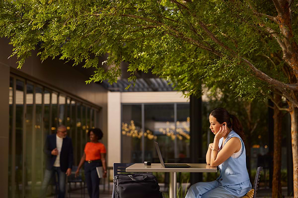 Фото - Ноутбук HP EliteBook Ultra G1i (B66VXAT) Blue Sky