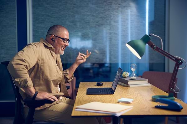 Фото - Ноутбук HP EliteBook Ultra G1i (B66VXAT) Blue Sky