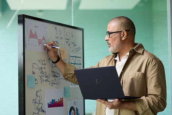 Фото - Ноутбук HP EliteBook Ultra G1i (B66VXAT) Blue Sky