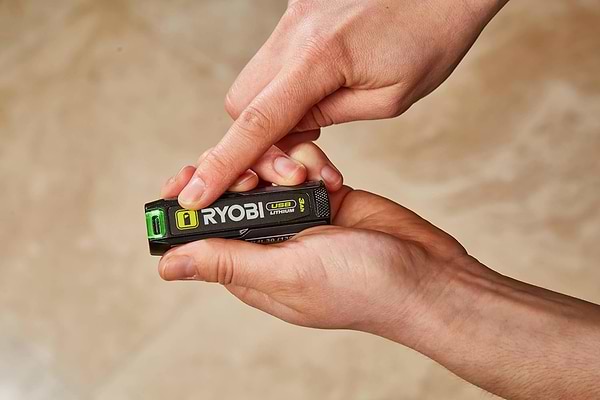 Фото - Акумулятор для електроінструментів Ryobi USB Lithium RB4L30 4В функція power bank (5133006224)
