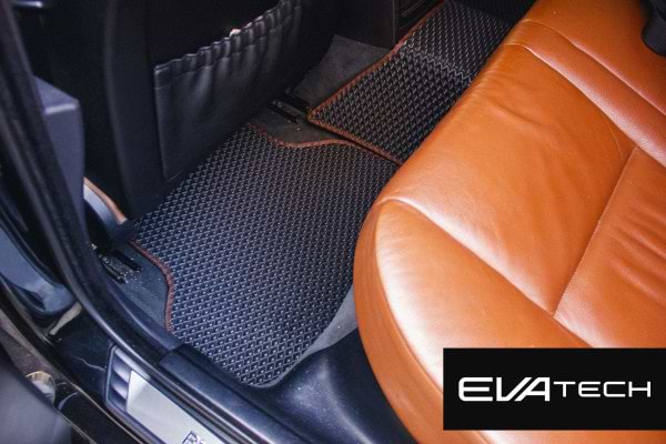 Фото - EVA коврики в салон авто EVAtech для 5 Series (E61) BMW 2003-2010 6 поколение Combi EUBM12472CB5BM4KBB