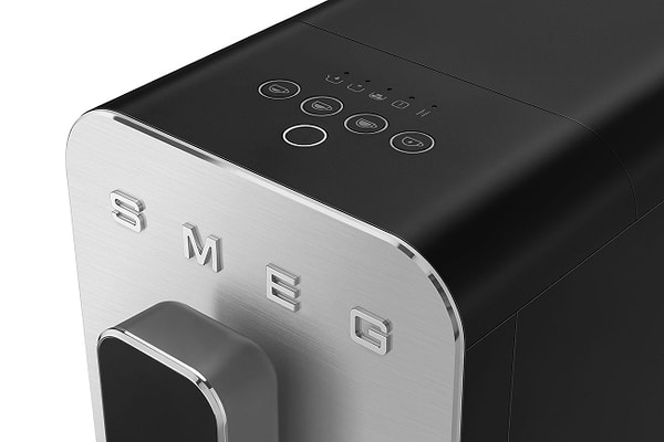Фото - Кавомашина Smeg BCC01BLMEU