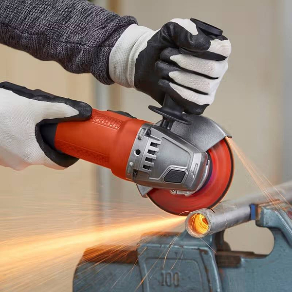 Фото - Болгарка Black&Decker BEG120