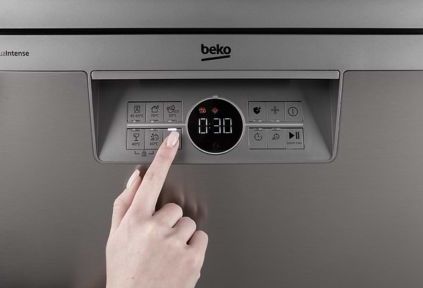 Фото - Посудомоечная машина отдельностоящая Beko BDFS 26020 XQ