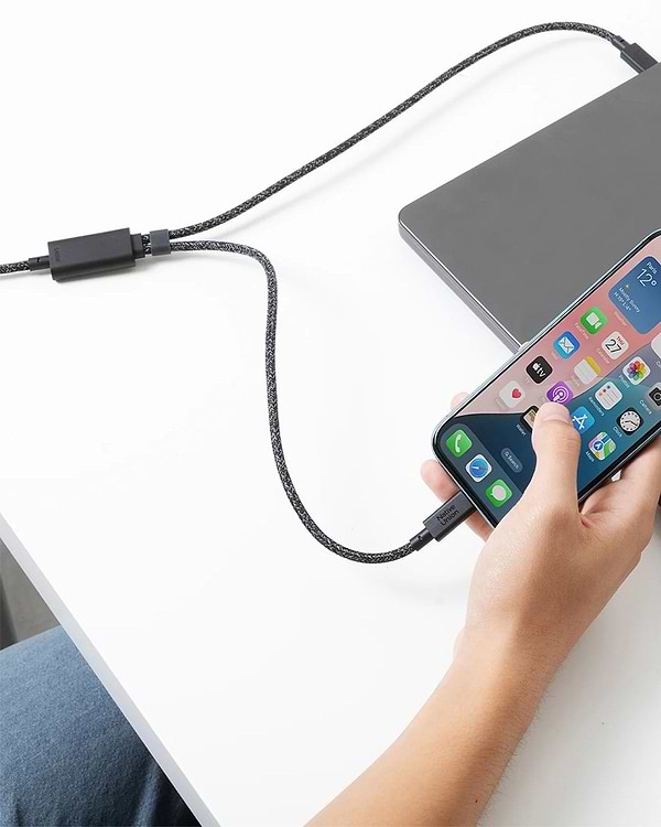 Фото - Перехідник Native Union Belt Cable USB-C to 2 USB-C 140W Cosmos Black 2 м (BELT-C-2C-COS)