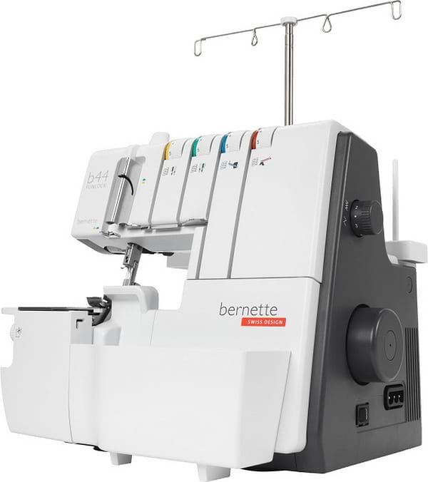 Фото - Оверлок Bernina Bernette FunLock B44