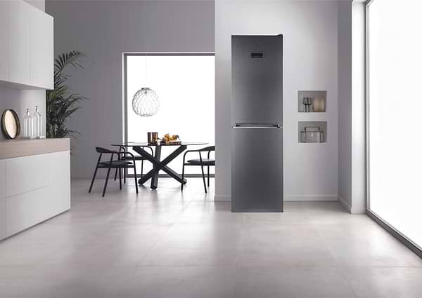 Фото - Холодильник Beko RCNA386E30ZXB