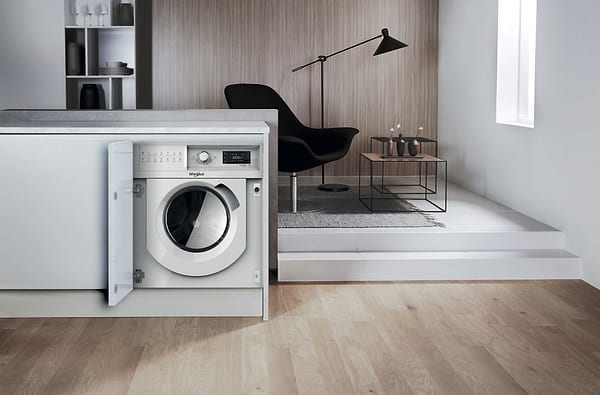 Фото - Стиральная машина встраиваемая Whirlpool BI WMWG 71484E EU