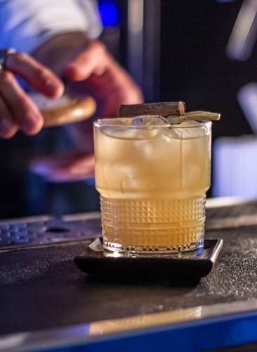 Фото - Набір склянок для віскі Bormioli Rocco Bartender Novecento и графин 7 пр. (122136SS8021990)