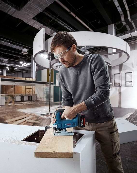 Фото - Електролобзик Bosch GST 185-LI (0.601.5B3.024)