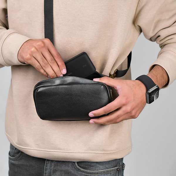 Фото - Батарея мобільна Belkin 10000мА·год, 20Вт +USB-C Black (BPB021HQBK)