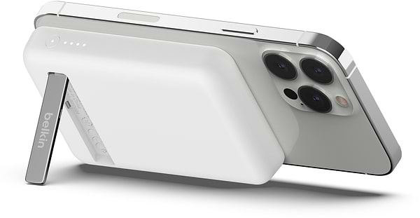 Фото - Батарея мобильная Belkin 5000mAh 7.5Вт MagSafe White (BPD004BTWT)