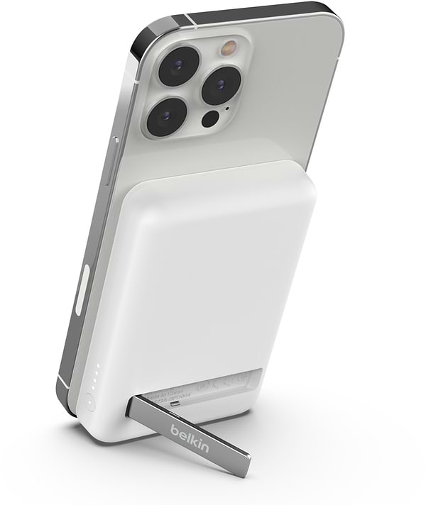 Фото - Батарея мобильная Belkin 5000mAh 7.5Вт MagSafe White (BPD004BTWT)