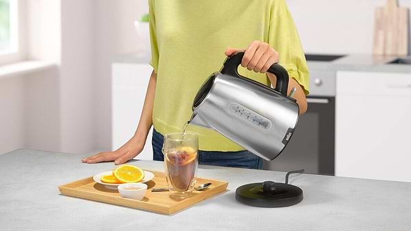 Фото - Електричний чайник Braun WK1500BK