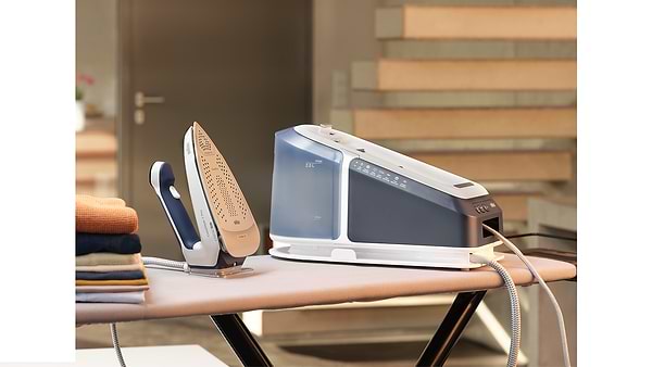 Фото - Утюг с парогенератором Braun IS7282BL