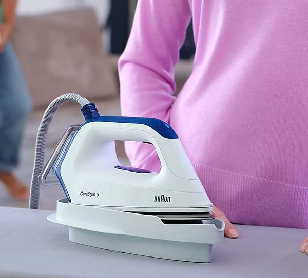 Фото - Утюг с парогенератором Braun IS 3157 BL