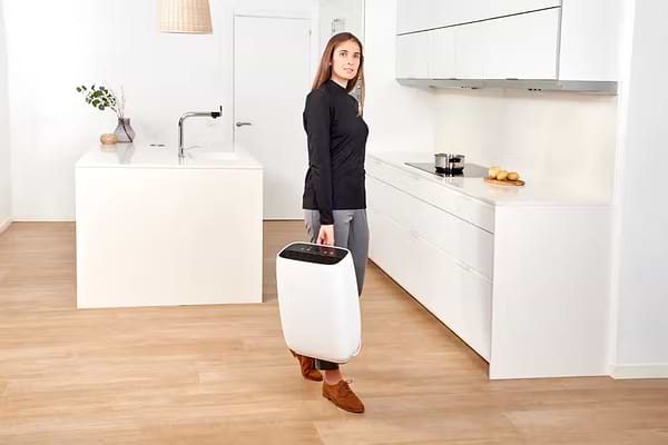 Фото - Очиститель воздуха Black&Decker BXAP350E