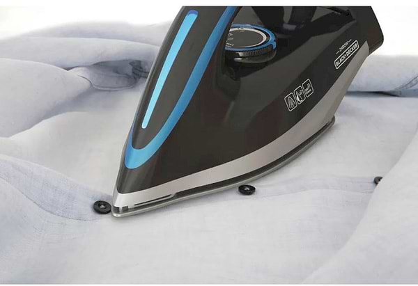 Фото - Утюг с парогенератором Black&Decker BXSS2401E