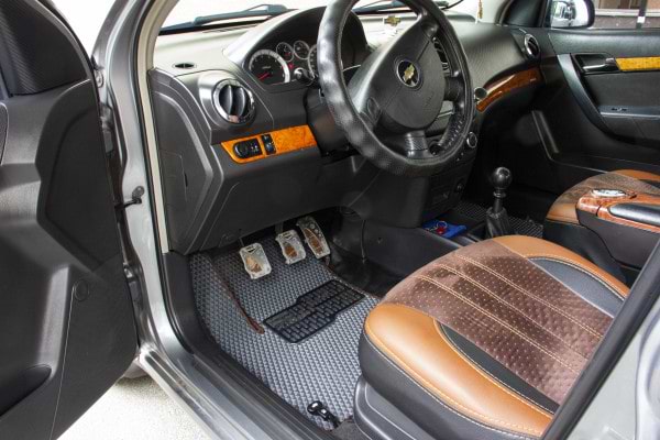 Фото - EVA коврики в салон авто EVAtech для Aveo (T250) 5-doors Restyling Chevrolet 2005-2011 1 поколение Htb EU CT33301C5RGB