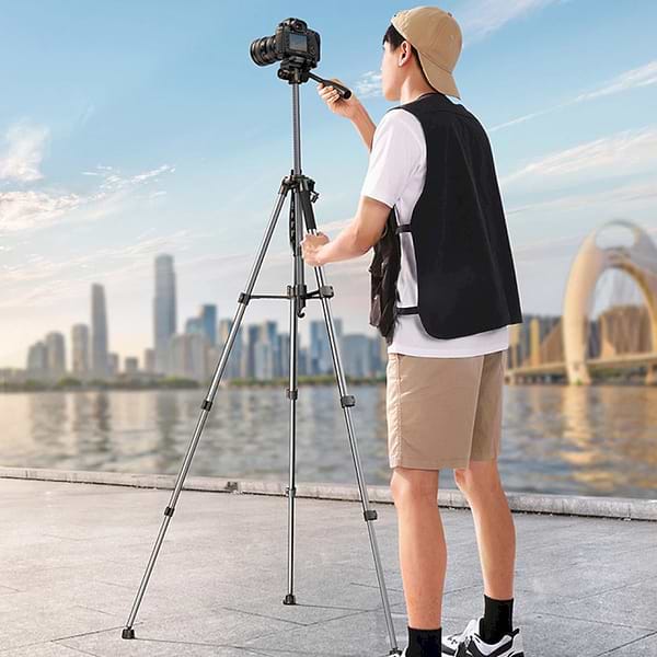 Фото - Штатив UGREEN LP661 Professional Tripod for Phone & Camera (15187)