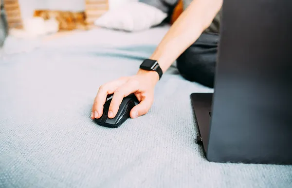 Фото - Смарт-часы Canyon CNS-SW72BB