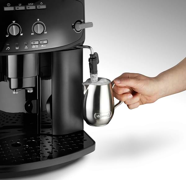 Фото - Кофемашина Delonghi ESAM 2600
