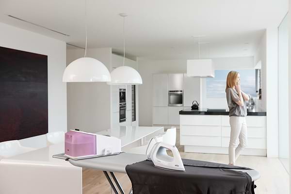 Фото - Утюг с парогенератором Braun IS7043WH