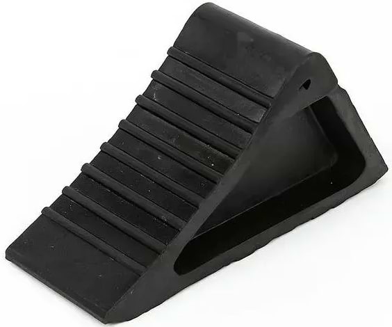 Упор для колес Poputchik 160х75х90 (16-006)