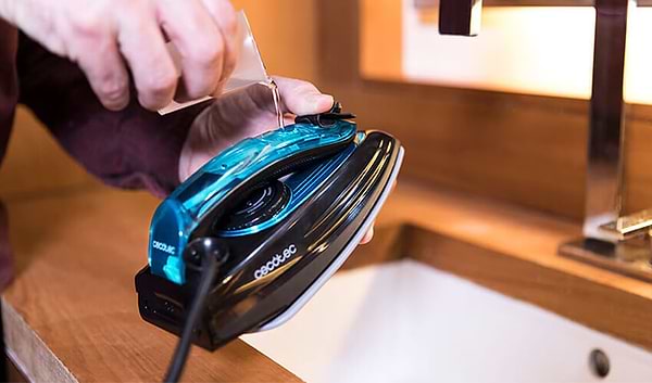 Фото - Уцінка - Праска дорожня Cecotec GoForce 8000 Folding Titanium Travel #
