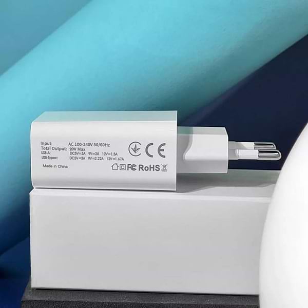 Фото - Сетевое зарядное устройство Proove Rapid 20W Type-C + USB White (349150003)