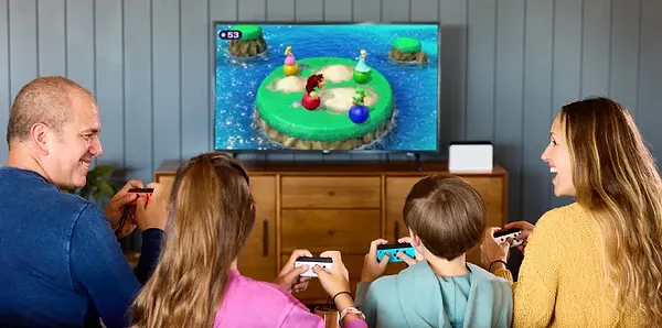Фото - Игровая приставка портативная Nintendo Switch OLED (White)