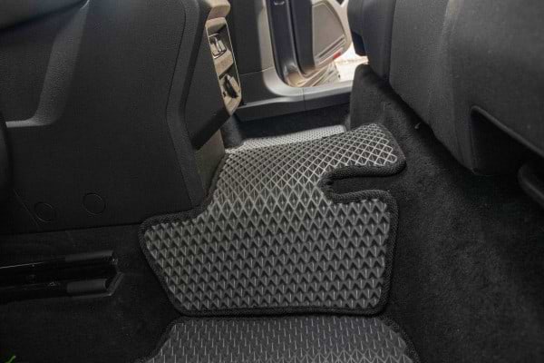 Фото - Килимки з екошкіри в салон авто EVAtech ECO для Tiguan (Mk 2) Volkswagen 2016-2020 2 покоління SUV EU VW31492CJ7AV4BBB