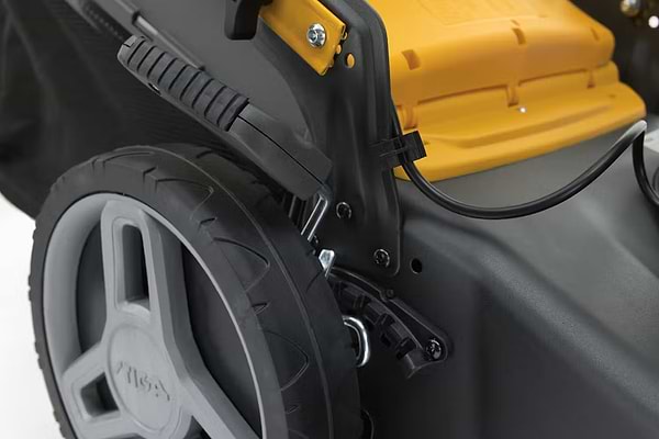 Фото - Газонокосарка акумуляторна Stiga Collector548AEKit