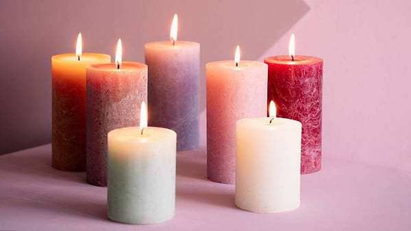 Фото - Свічка декоративна Bolsius SHINE 130/68 нефрит (790368)