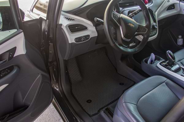 Фото - Коврики из экокожи в салон авто передние EVAtech ECO для Bolt EV Chevrolet 2016-2023 1 поколение Htb USA CT1863AV2OU2BBB