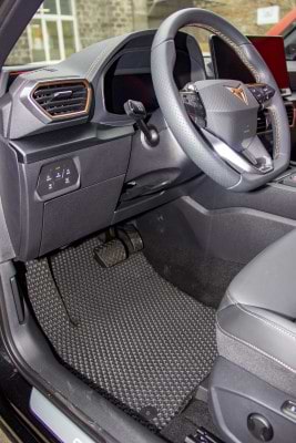 Фото - Коврики из экокожи в салон авто передние EVAtech ECO для Formentor Cupra 2020 1 поколение SUV EU CU41978ALG2AV2BBB