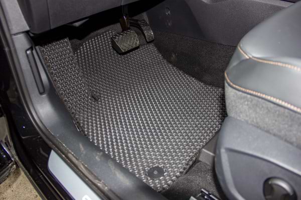 Фото - Коврики из экокожи в салон авто передние EVAtech ECO для Formentor Cupra 2020 1 поколение SUV EU CU41978ALG2AV2BBB