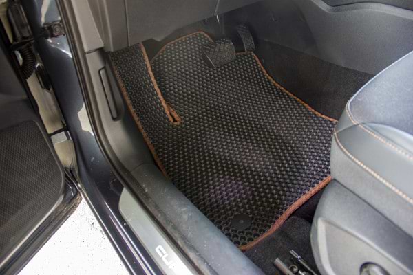 Фото - Коврики из экокожи в салон авто передние EVAtech ECO для Formentor Cupra 2020 1 поколение SUV EU CU41978ALG2AV2BBB