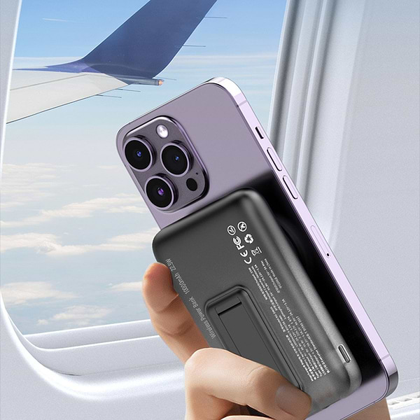 Фото - Уценка - Батарея мобильная Colorway Power Bank 10000 mAh 15W MagSafe Black (CW-PB100LPA3BK-WPDD)