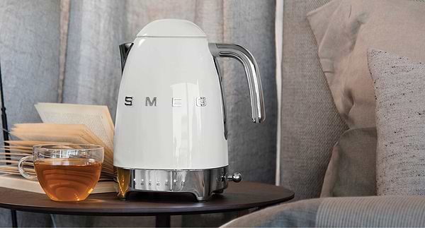 Фото - Електричний чайник Smeg KLF04WHEU