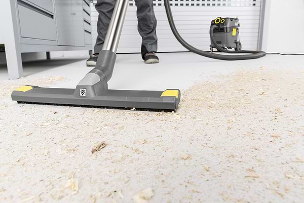 Фото - Пылесос для сухой уборки с мешком Karcher NT 30/1 Tact Te L (1.148-211.0)