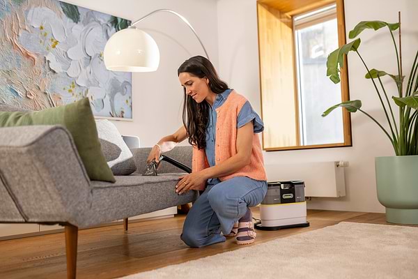 Фото - Пылесос моющий и пятновыводитель Karcher SE 2 Spot (1.081-410.0)