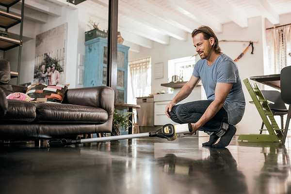 Фото - Уцінка - Пилосос ручний для дому Karcher VC 6 Cordless ourFamily (1.198-670.0)