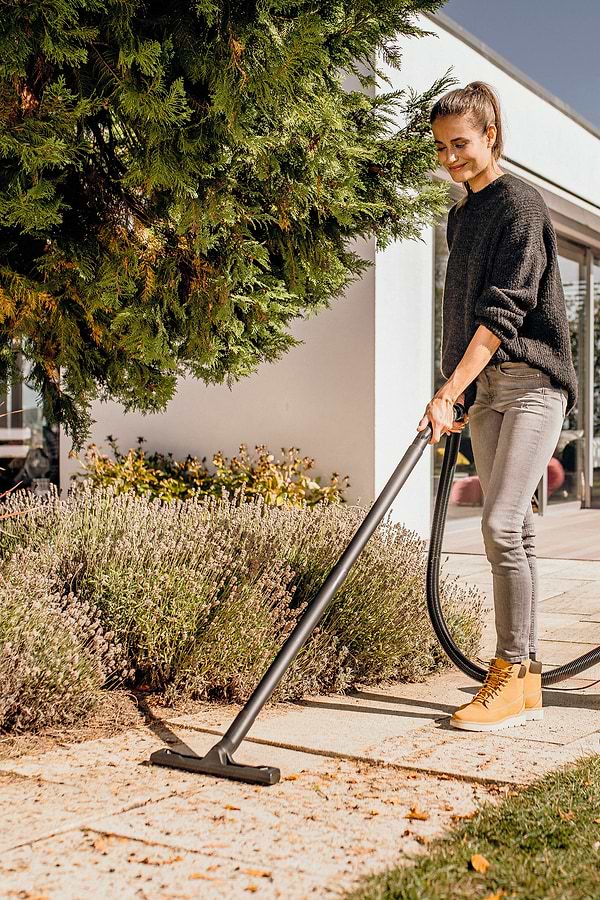 Фото - Пылесос для сухой уборки с мешком Karcher WD 3 V-19/6/20 (1.628-123.0)