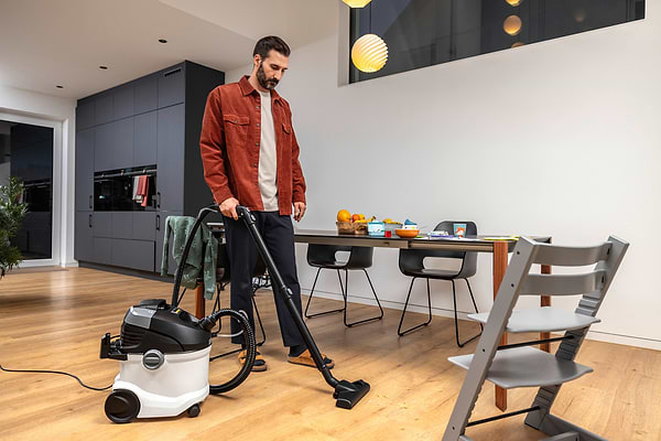Фото - Уцінка - Пилосос миючий з мішком Karcher SE 5 (1.081-230.0)
